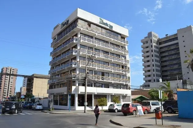 Hotel Charlie Inn