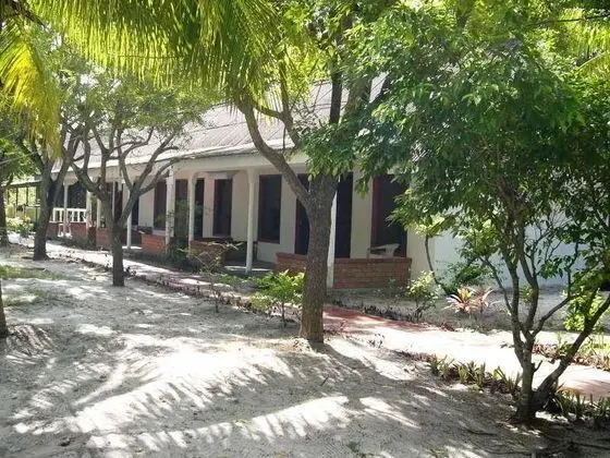 Charlie Motel & Restaurant