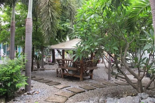 Charlie's Bungalow - Dış Mekan