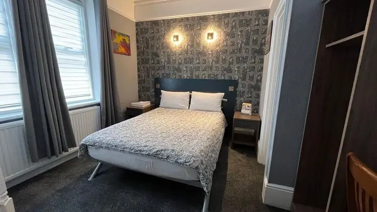 Charlotte Guest House - Genel