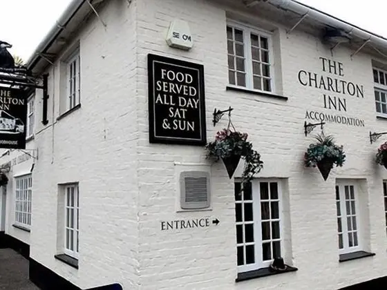 The Charlton Inn - Dış Mekan