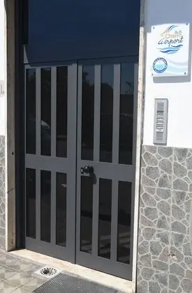 Charm Airport - Dış Mekan