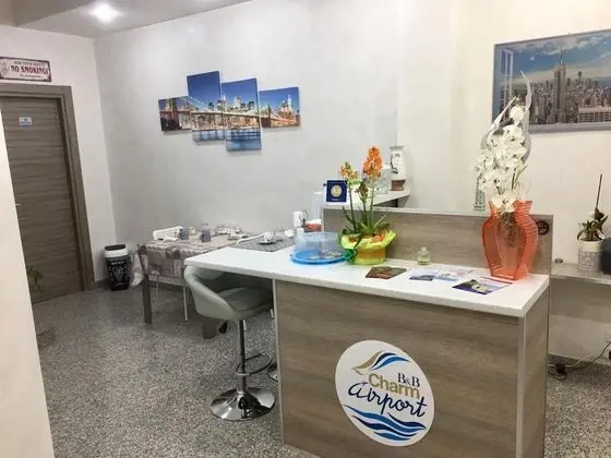 Charm Airport - Lobi