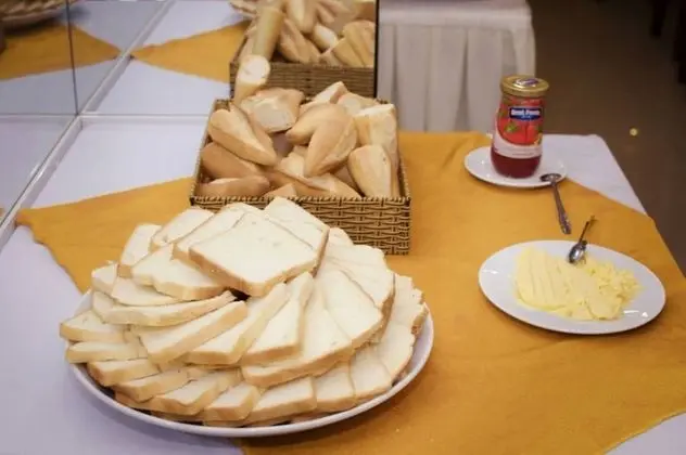 Charm House and Cafe - Yerinde Yemek