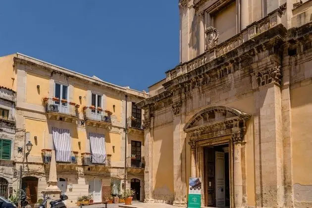 Charm Of Ortigia Central Flat