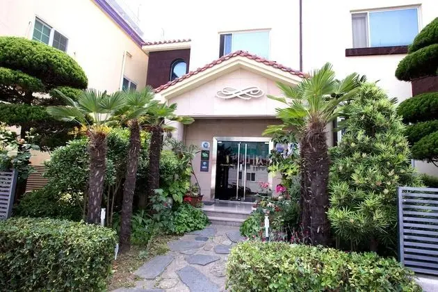 Charmant Hotel
