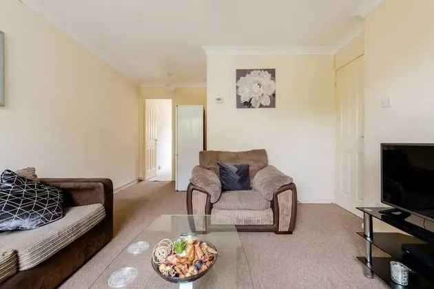 Charming 1-bed Apartment in Luton - İç Mekan