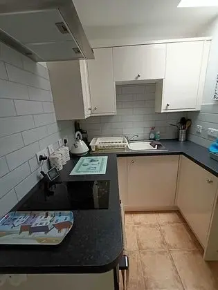 Charming 1-bed Cottage in Mullion - Mutfak