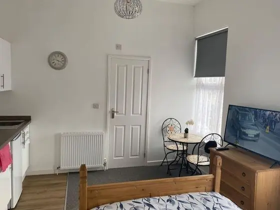 Charming 1-bed Studio in Coventry