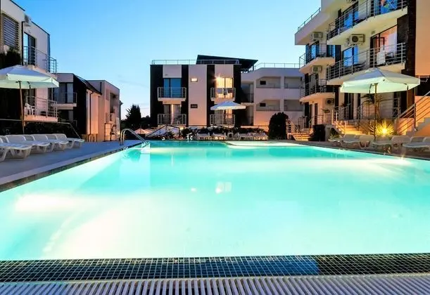 Charming 1 Bedroom Apartment for 2 People - Havuz