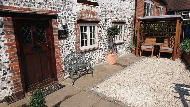 Charming 17th Century 2-bed Cottage in Mednemham - İç Mekan