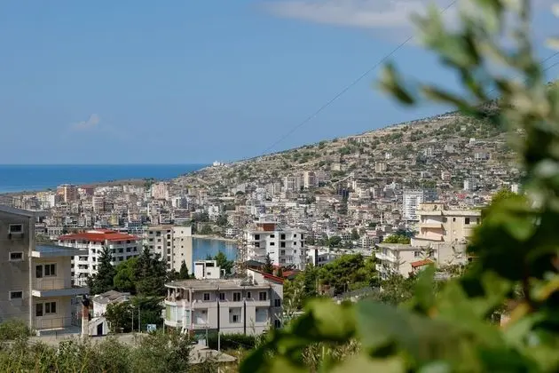 Charming 2-bed Apartment in Sarandë