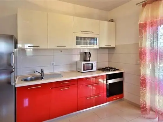 Charming 2-bed Apartment in Srima With sea View - Mutfak