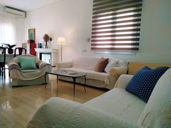 Charming 2-bed Vacation House in Lagonisi Attikis - Oda Düzeni