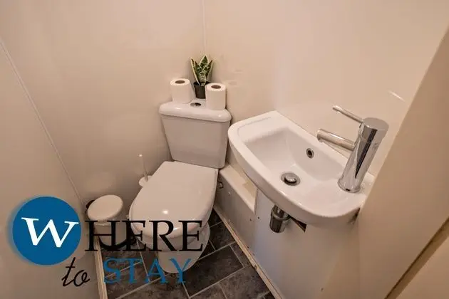 Charming 2 Bedroom Apartment in Gorgie - Banyo Tipleri