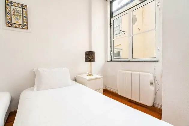 Charming 2 Bedroom Apartment Next to Praça da Figueira