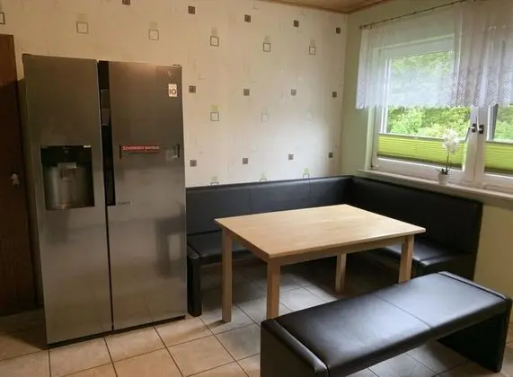 Charming 3- Bed Apartment in City Celle - Mutfak