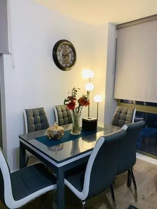 Charming 3-bed Apartment in London - Mutfak