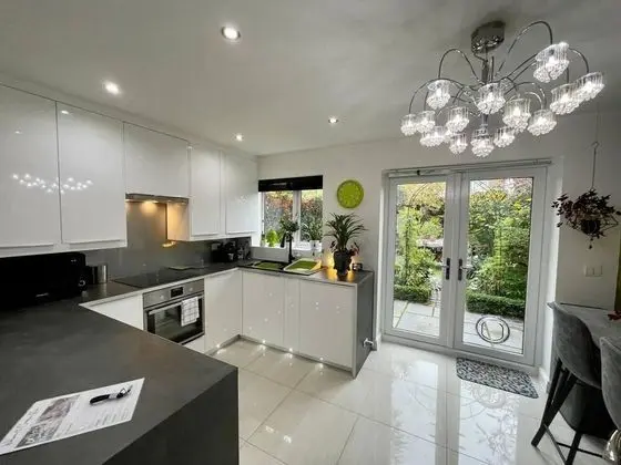 Charming 3-bed House in Bedworth Nec, BHX Airport, - Mutfak