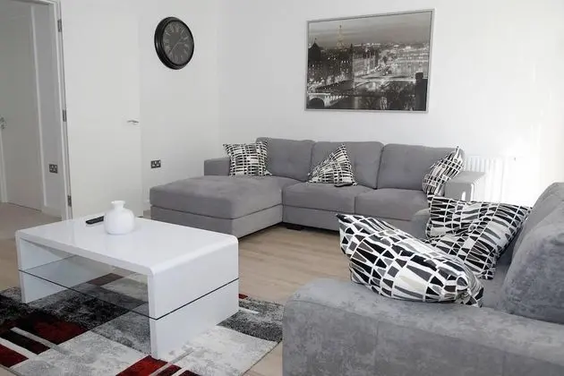 Charming 3-bed House in East Central London