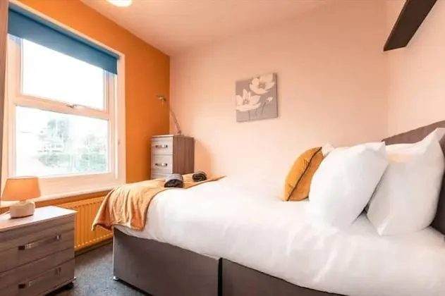 Charming 3-bed House in Wellingborough - Oda