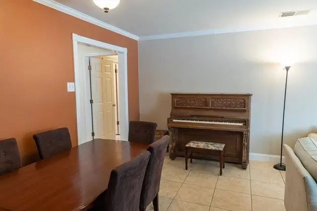 Charming 3-bedroom in East Palo Alto - Oda Düzeni