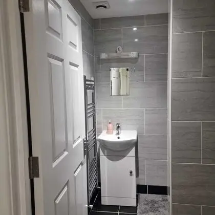 Charming 4-bed House in Enfield North London - Banyo Tipleri