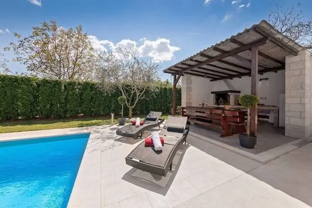 Charming 6-bed Villa in Vižinada - Havuz