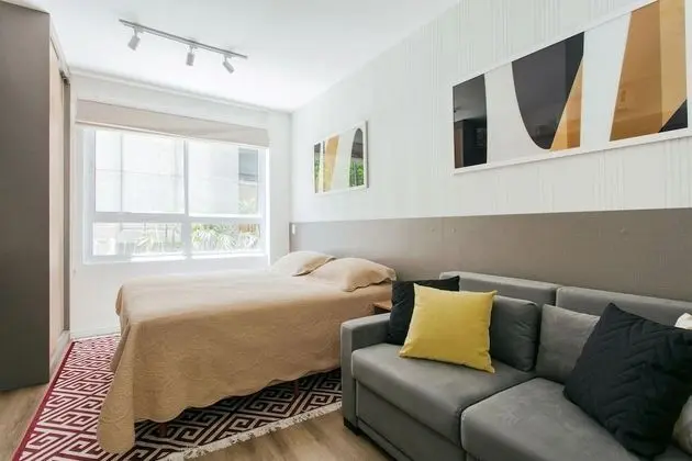 Charming With AC Near Subway