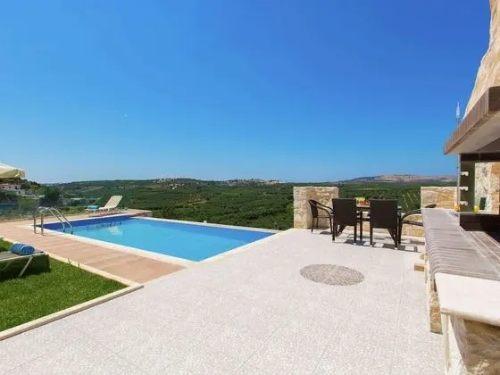 Charming Villa in Achlades Crete With Private Pool