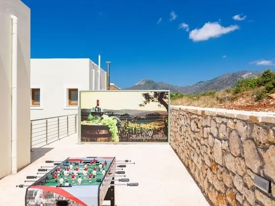 Charming Villa in Achlades Crete With Private Pool - Dış Mekan