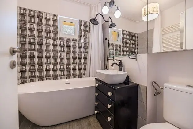 Charming Apart/surrounded by Forest/relaxing/wifi - Banyo Tipleri