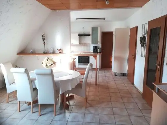 Charming Apartment in Attendorn-silbecke With Fenced Garden - Yerinde Yemek