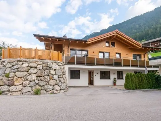 Charming Apartment in Bruck am Ziller With Terrace - Öne Çıkan Resim