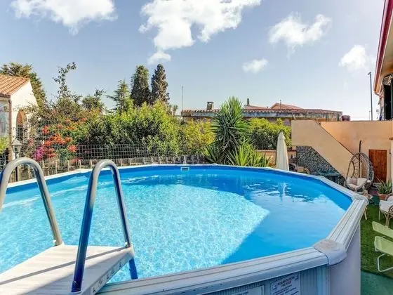 Charming Apartment in Carbonia With Garden