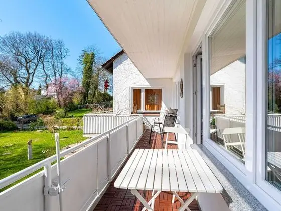 Charming Apartment in Eutin on Little Eutin Lake Near Centre