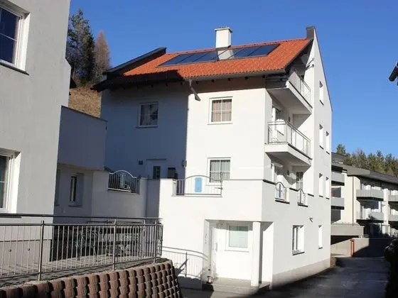 Charming Apartment in Fiss at Ski Bus Stop - Dış Mekan