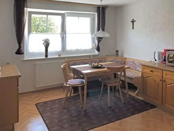 Charming Apartment in Gößweinstein With Private Garden - Yerinde Yemek