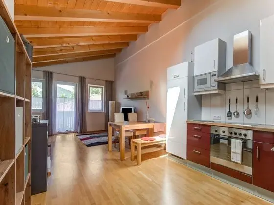 Charming Apartment in Holzham Near Amusement Park - Mutfak