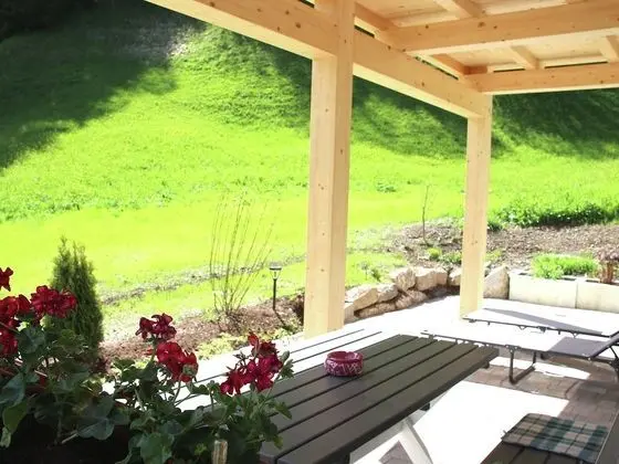 Charming Apartment in Kirchberg in Tirol With Private Garden - Oda Düzeni