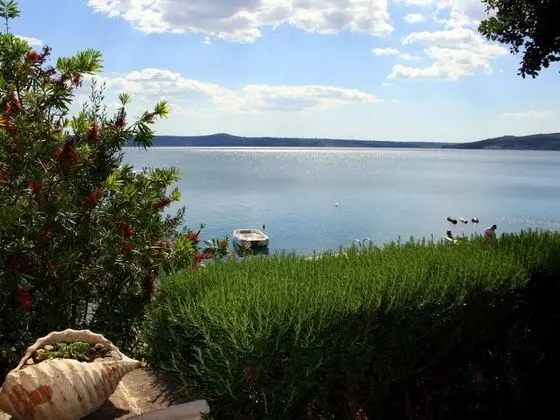 Charming Apartment in Maslenica With Balcony