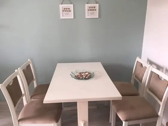 Charming Apartment in Novalja With Balcony - Yerinde Yemek
