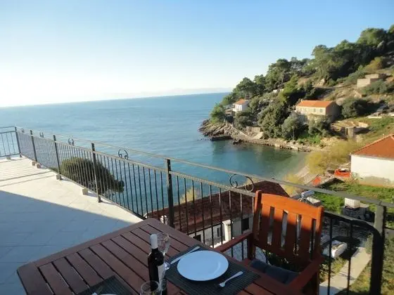 Charming Apartment With Terrace and Beautiful sea View. Near the Beach!