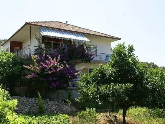 Charming Apartment in Vinisce With Jetty - Dış Mekan