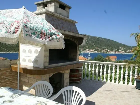 Charming Apartment in Vinisce With Jetty - Oda Düzeni