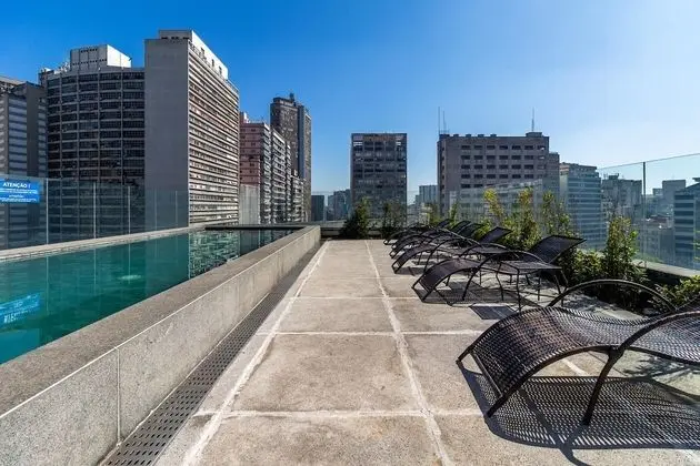 Charming on AV S o Luiz Next to the Subway With Swimming Pool