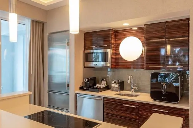 Charming Beachfront Condo With Large Balcony - Mutfak