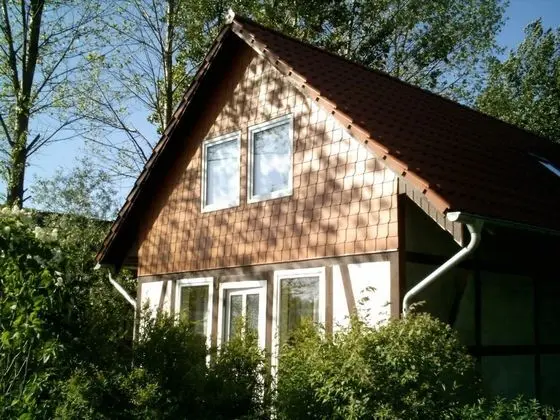 Charming Bungalow in Börgerende-rethwisch With Sauna