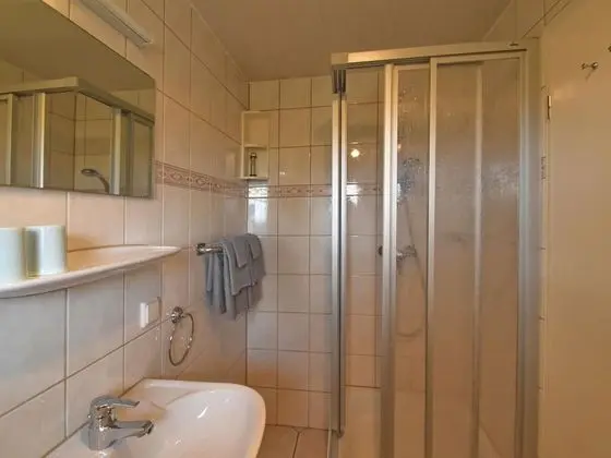 Charming Bungalow in Tabarz Thüringer Wald With Garden - Banyo Tipleri