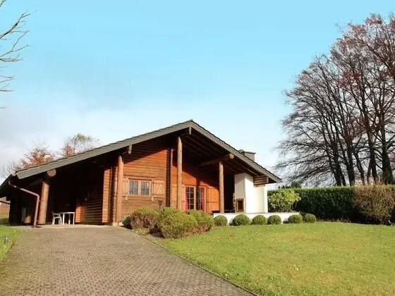 Charming Chalet With Private Garden in Stavelot